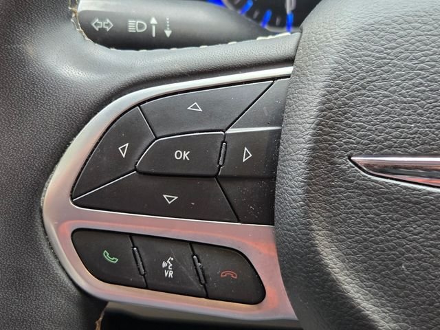 Used 2024 Black Chrysler Touring L image 16