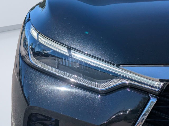 Used 2024 Black INFINITI LUXE image 9