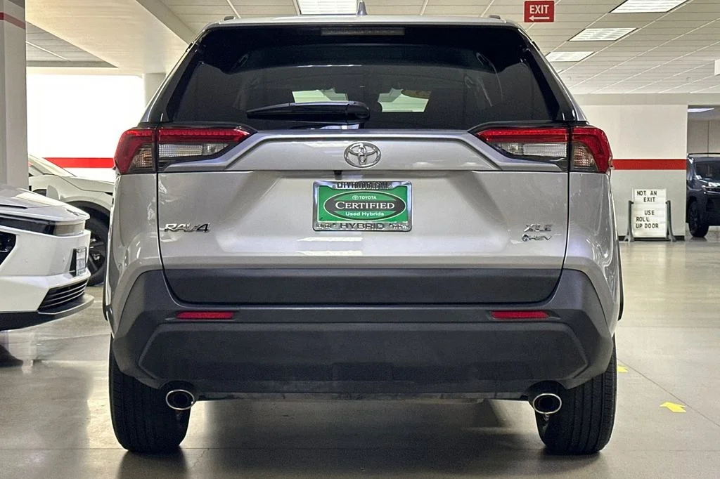 Certified Used 2025 Silver Toyota XLE image 5