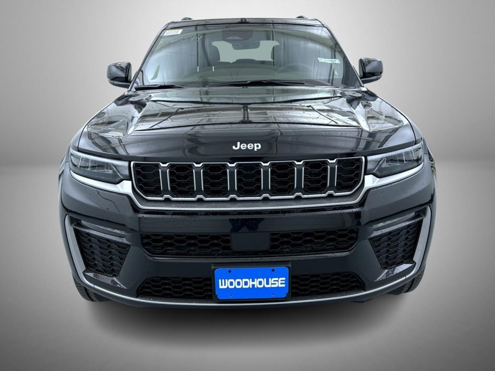 New 2026 Diamond Black Crystal Pearl-Coat Exterior Paint Jeep Limited image 2