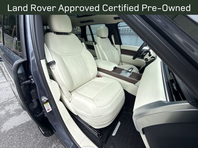 Certified Used 2025 Varesine_Blue Land Rover SE image 24