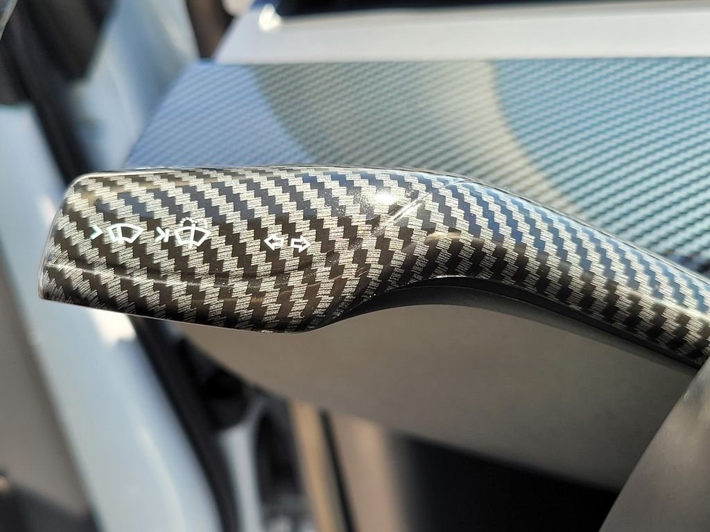 Used 2023 White Tesla Base image 23
