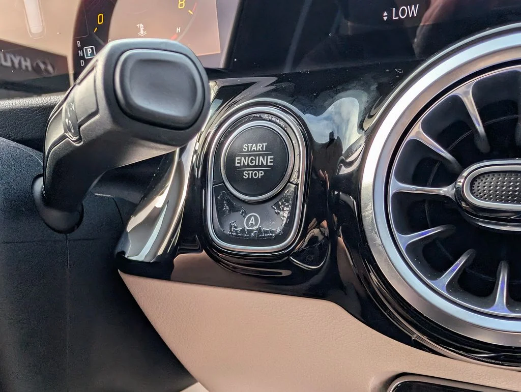 Used 2023 White Mercedes-Benz GLA 250 image 30