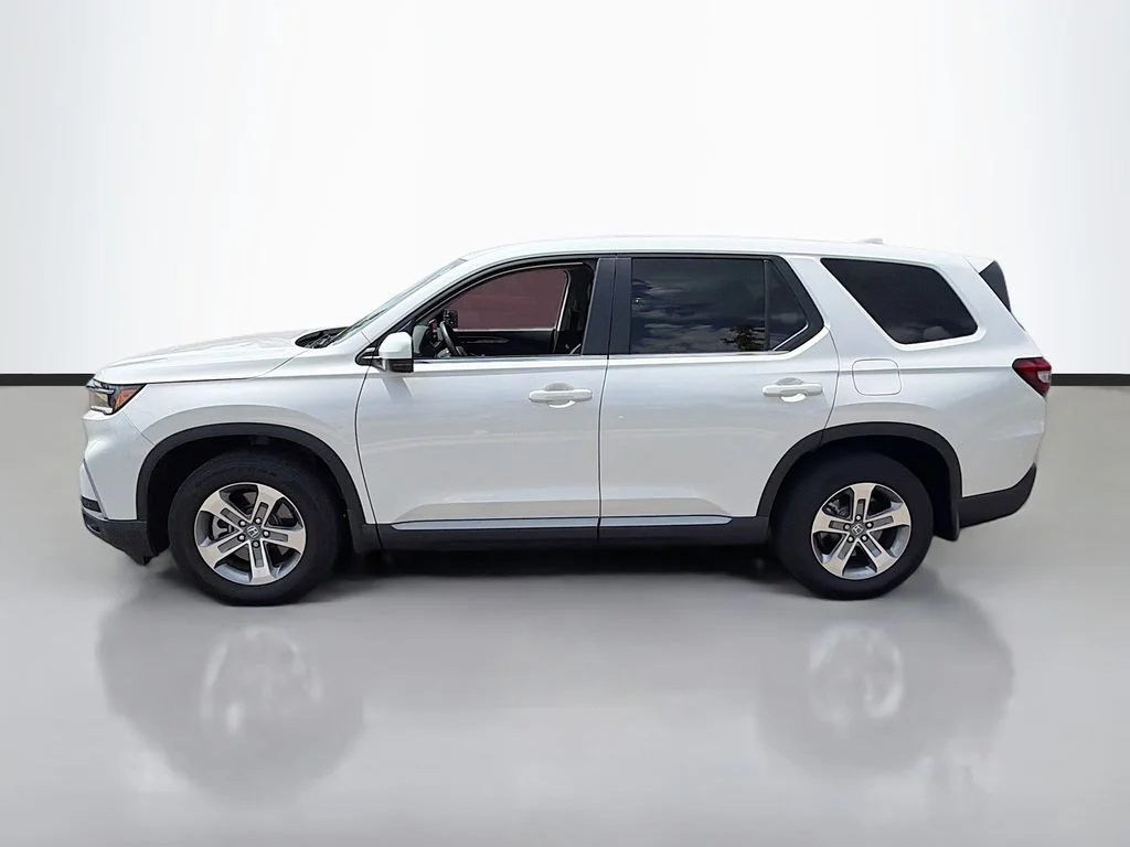 Used 2025 Platinum White Pearl Honda EX-L image 9