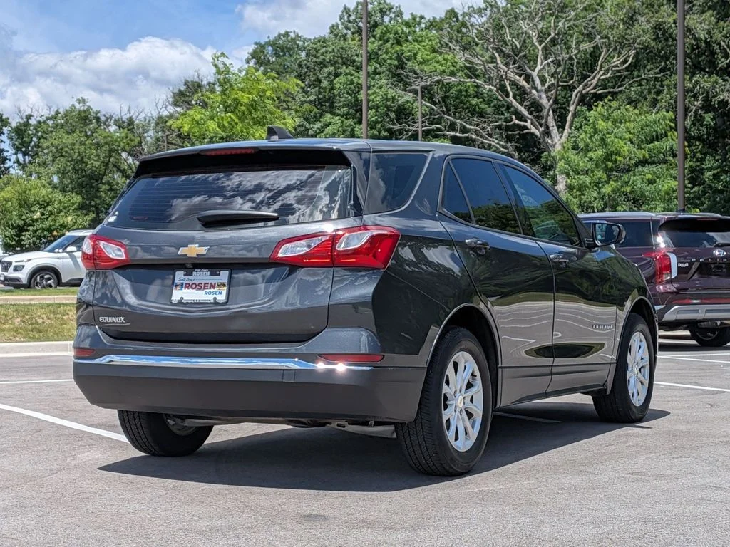 Used 2018 Gray Chevrolet LS image 7