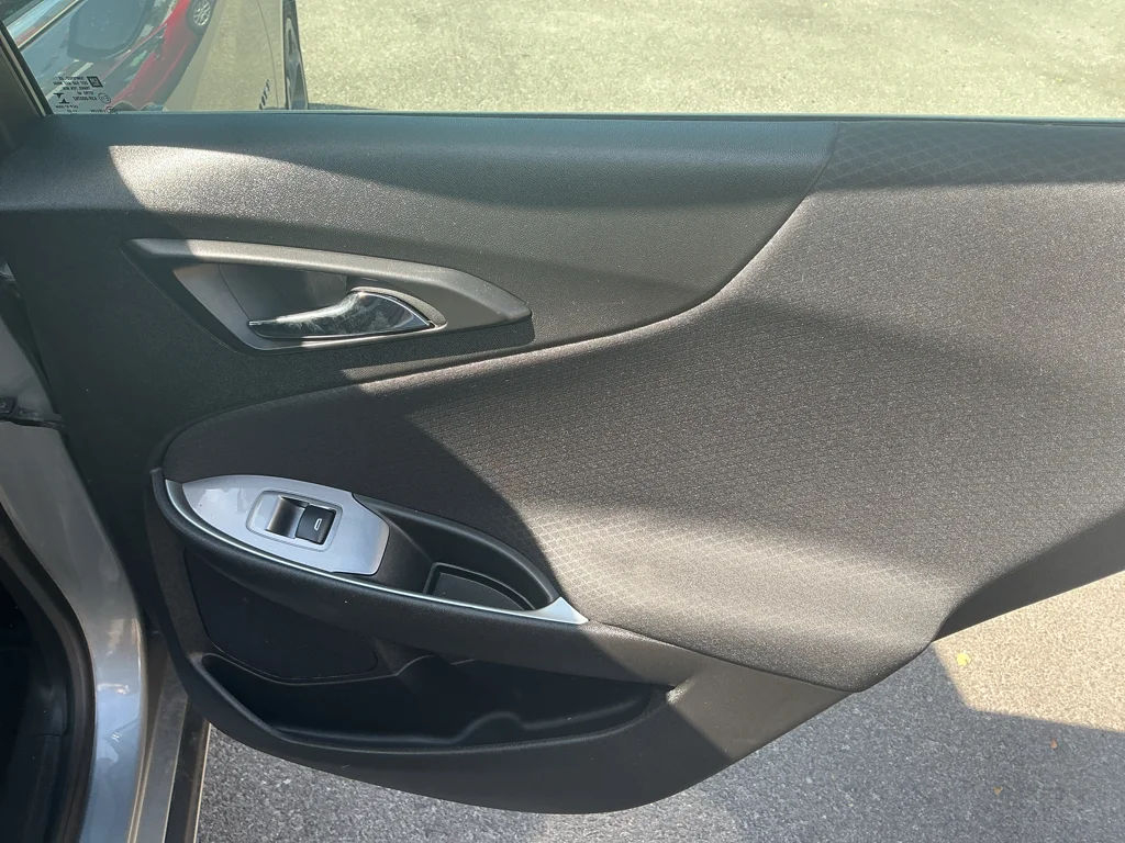 Used 2024 Sterling Gray Metallic Chevrolet LT image 14