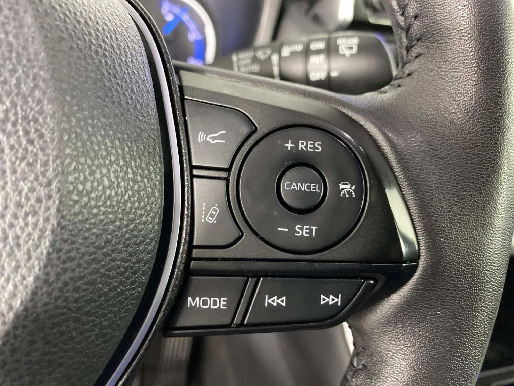 Used 2024 Pearl Toyota SE image 16