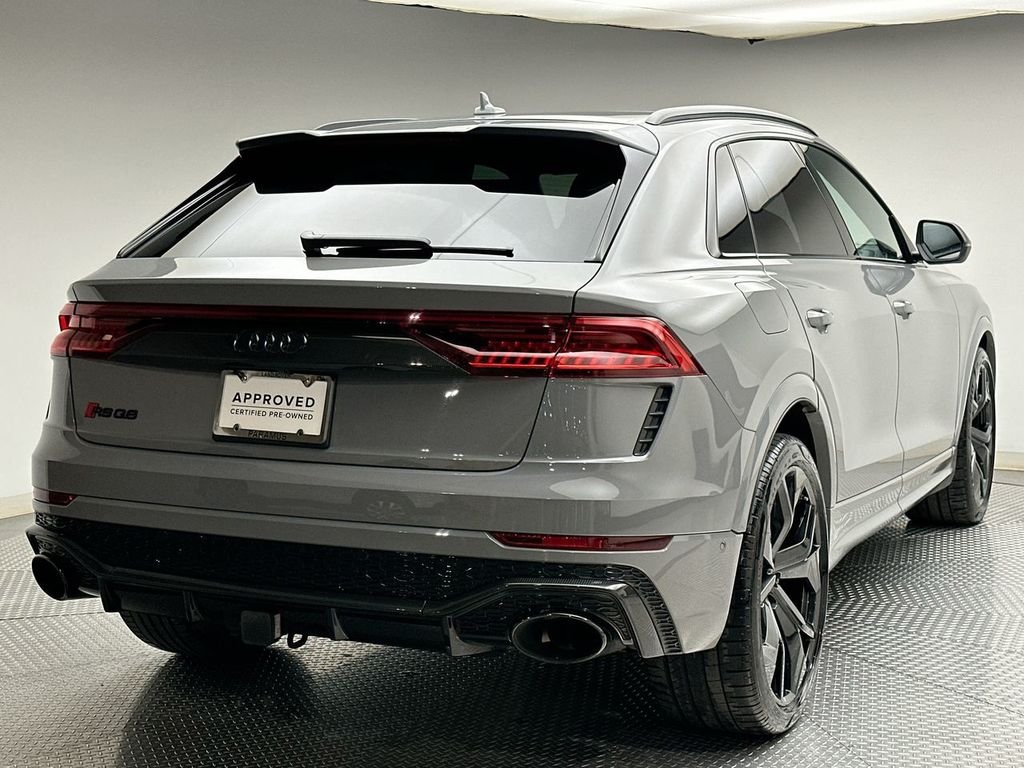 Used 2023  Audi 4.0T image 13