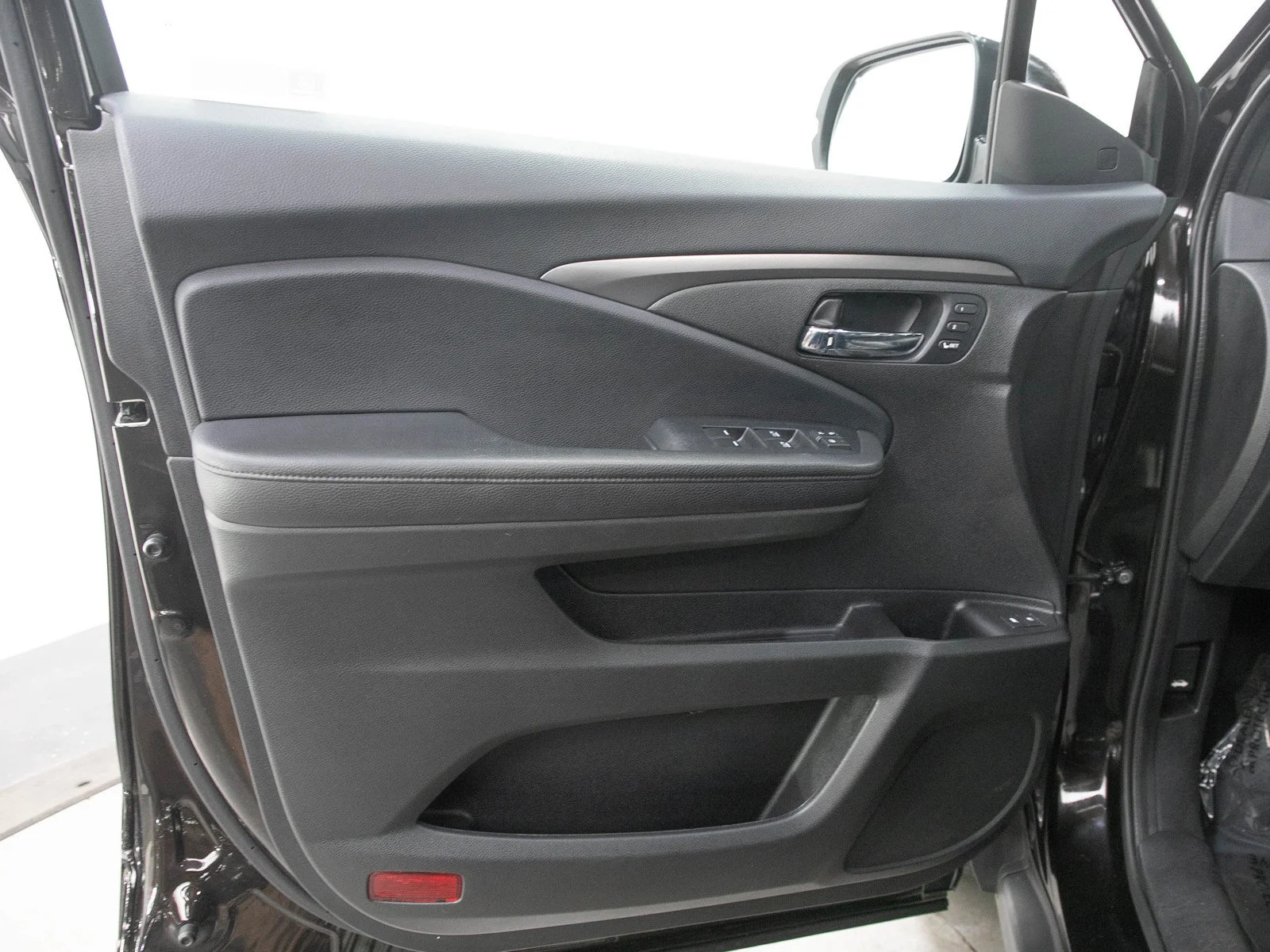 Used 2019 Crystal Black Pearl Honda 4D EX-L 4WD image 20