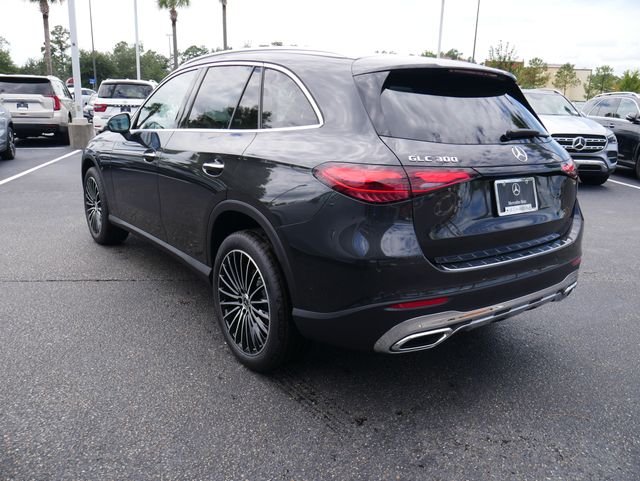 New 2027 Graphite Grey Metallic Mercedes-Benz GLC 300 image 6