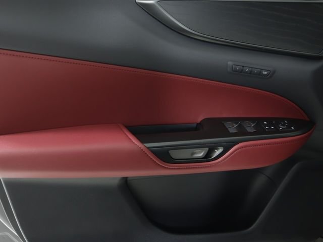 2026 Lexus NX 450h+ Luxury - Photo 11