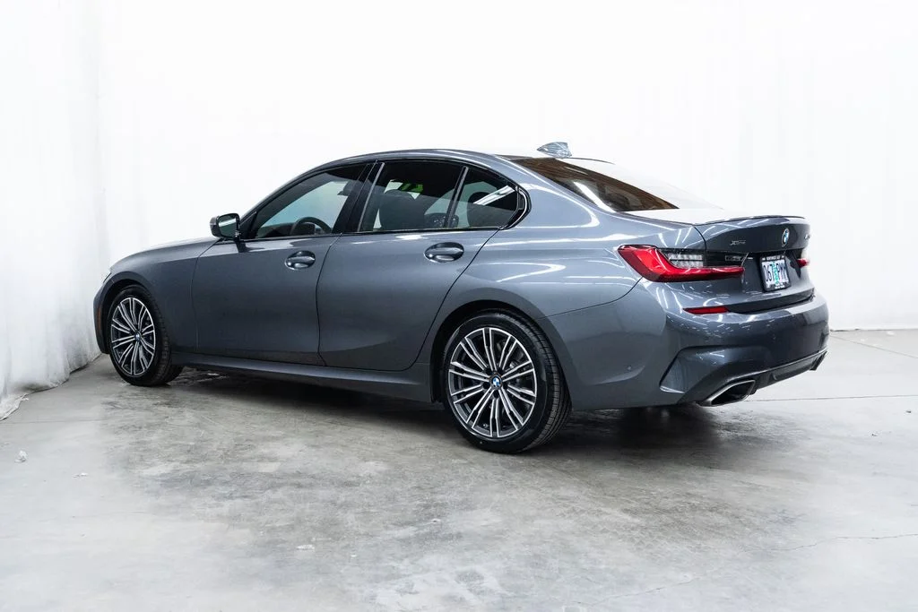 Used 2021 Gray BMW M340i xDrive image 4