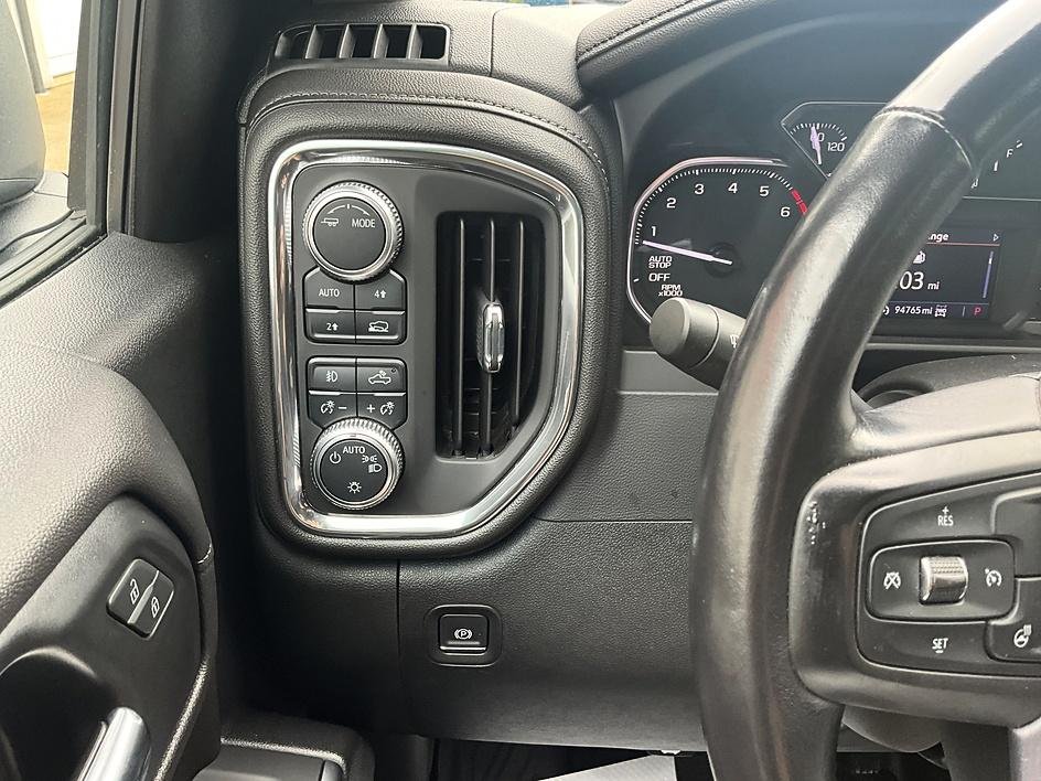 Used 2020 White GMC Elevation image 18