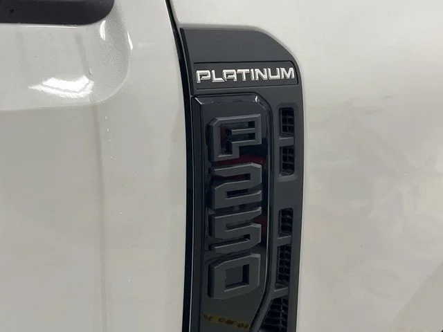 New 2026 Star White Metallic Tri-Coat Ford Platinum image 13