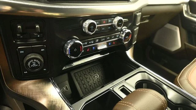 New 2026 Agate Black Metallic Ford King Ranch® image 18
