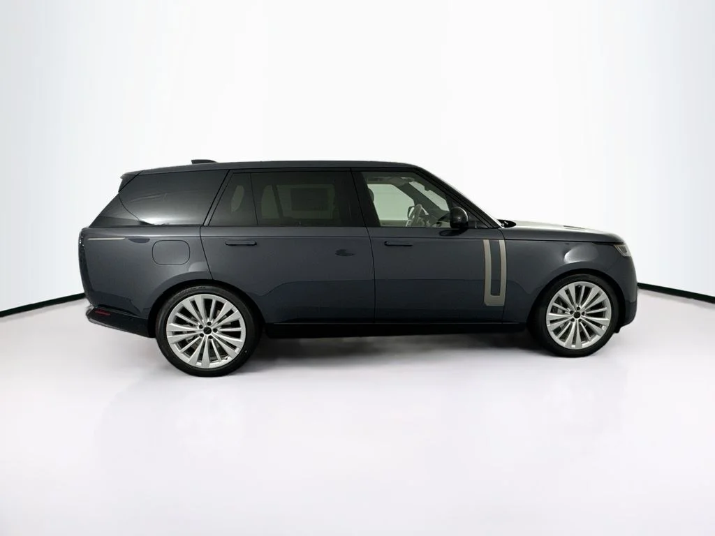 New 2026 Varesine Blue Land Rover SE image 4