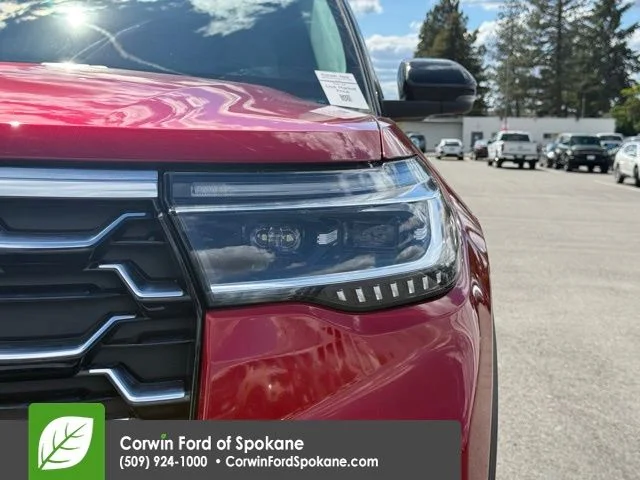 New 2026 Rapid Red Metallic Tinted Clearcoat Ford Platinum image 7