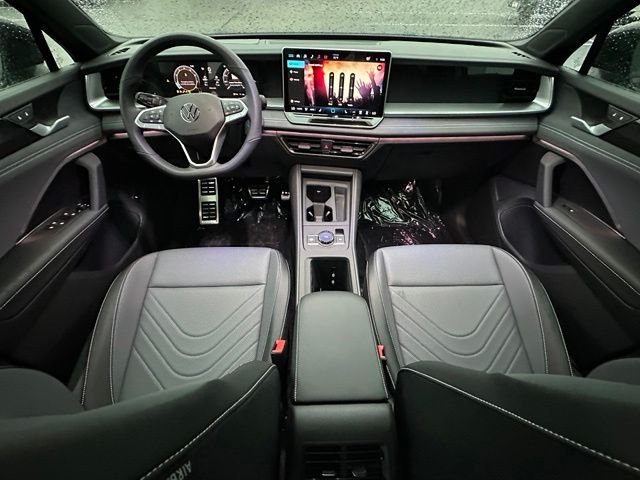 New 2026 Deep Black Pearl Volkswagen 2.0T SE R-Line Black image 29