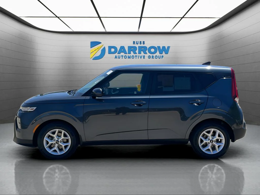 Certified 2022 Kia Soul LX with VIN KNDJ23AU5N7813687 for sale in Wauwatosa, WI