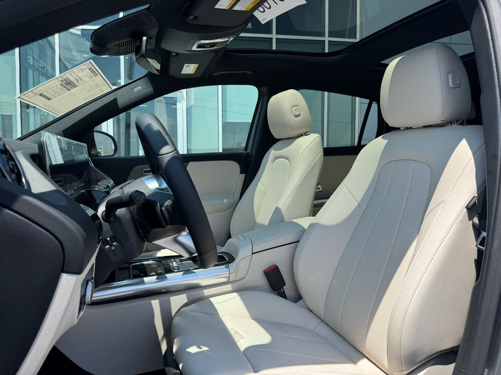 New 2026 Mountain Grey Metallic Mercedes-Benz GLA 250 image 15
