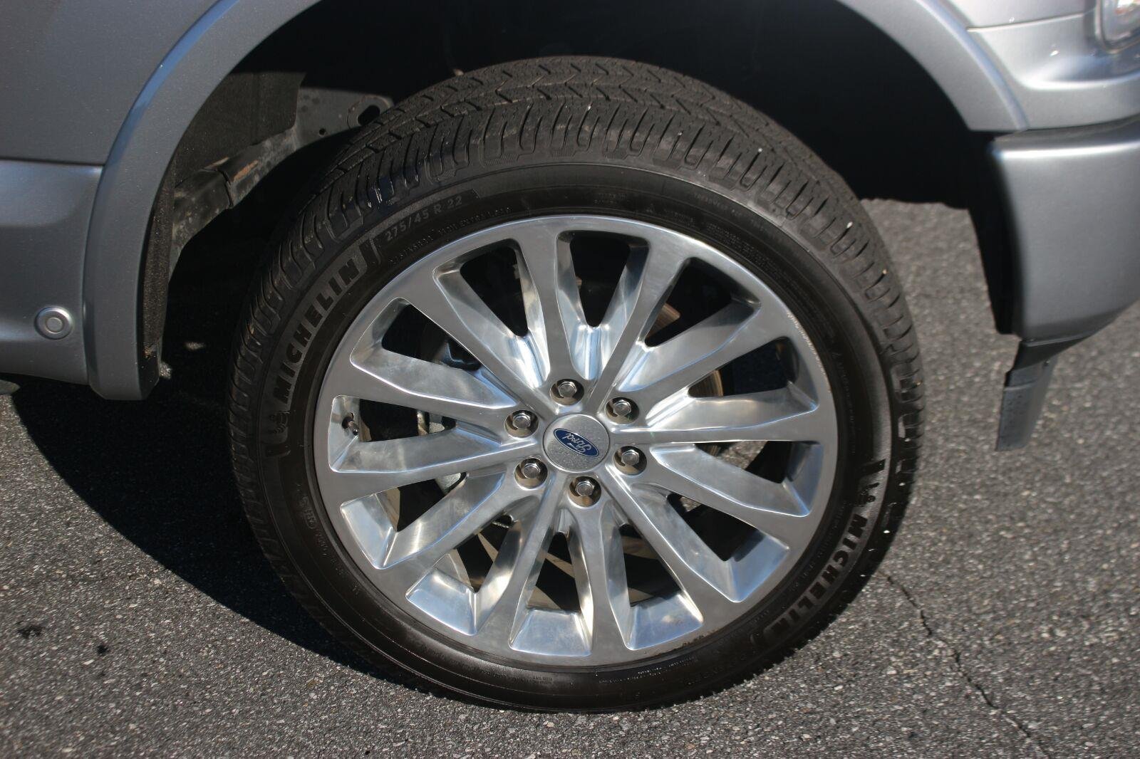 Used 2020 Silver Ford Limited image 38