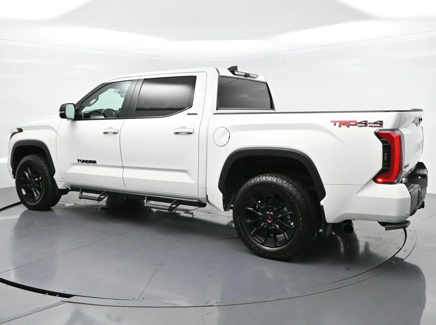 Used 2024 Ice Cap Toyota Limited image 5