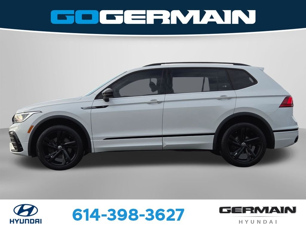 Used 2024  Volkswagen 2.0T SE R-Line Black image 11