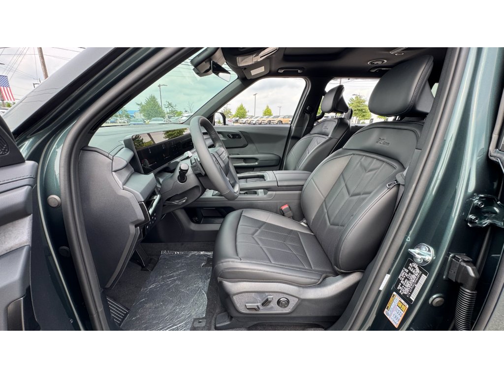 New 2027 Black Jade Green Kia X-Line EX image 8