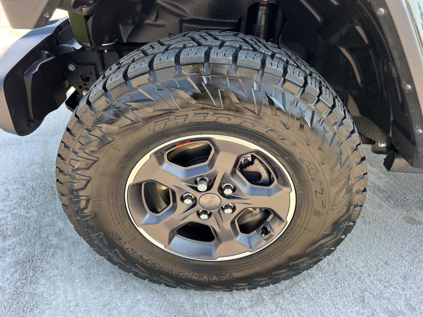 Used 2023 Sarge Green Clearcoat Jeep Rubicon image 11