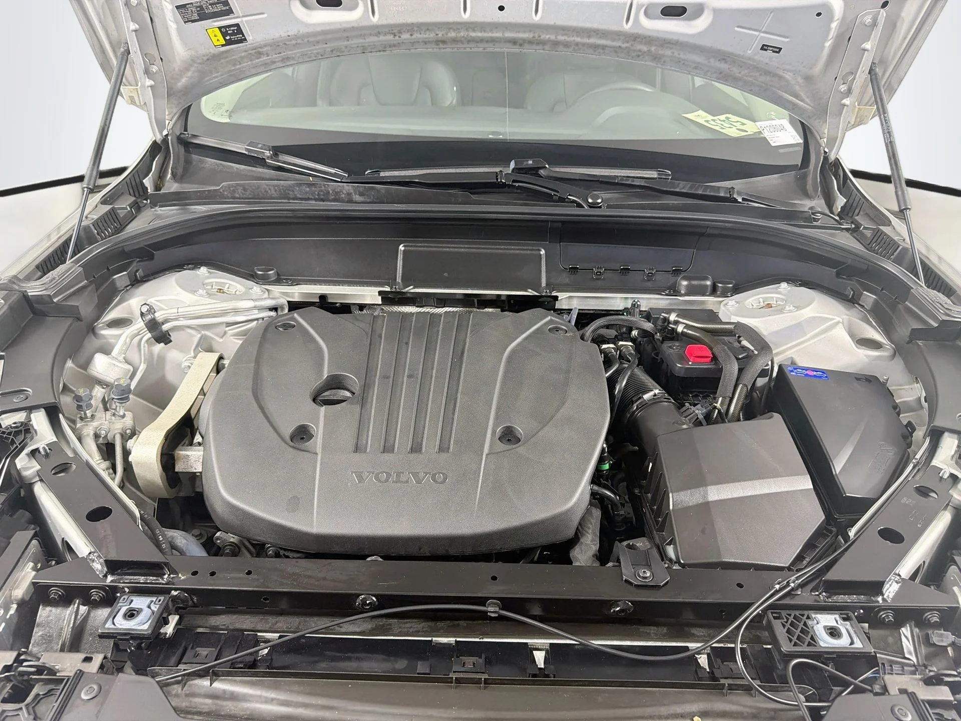 Certified Used 2023 Silver Dawn Volvo Plus image 31