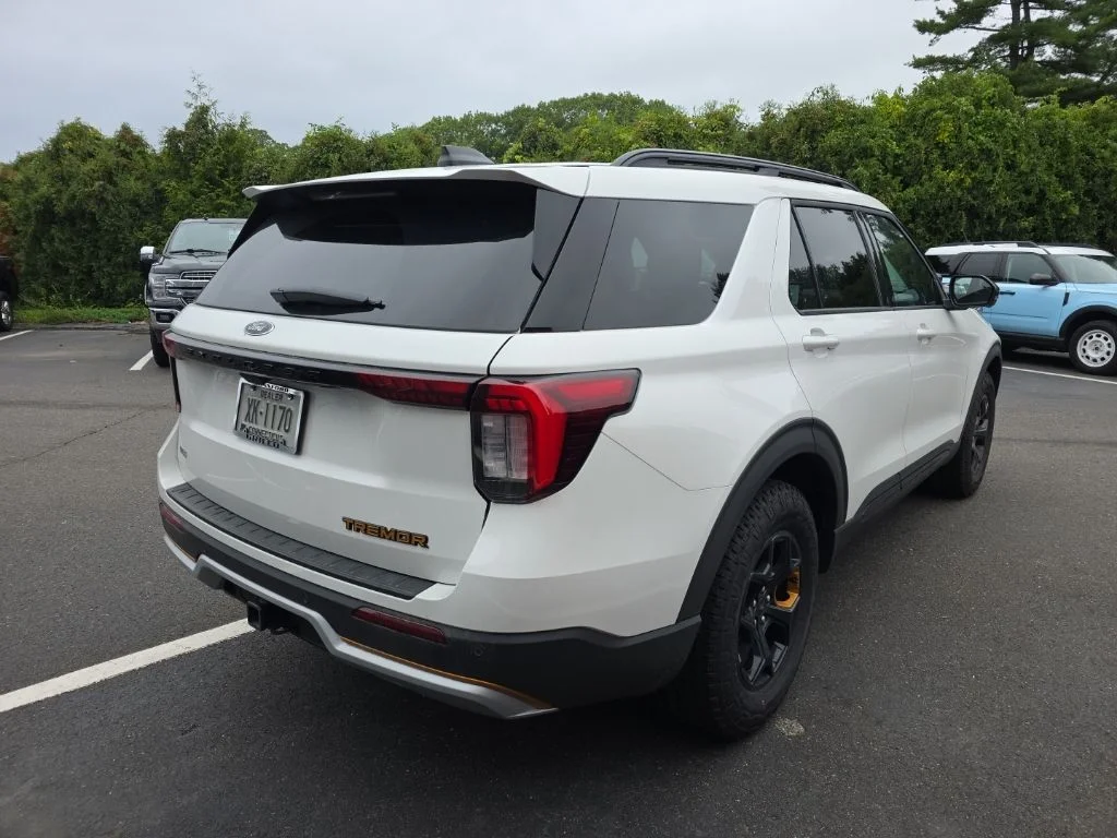 Used 2026 White Metallic Ford Tremor image 3