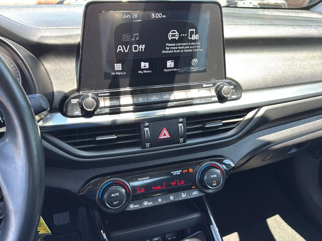 Certified Used 2019 Blue Kia S image 19
