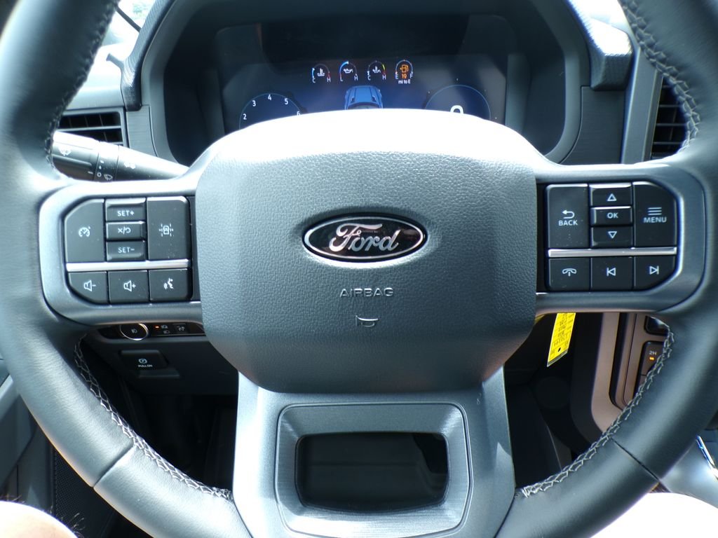 New 2026 Avalanche Ford XLT image 15