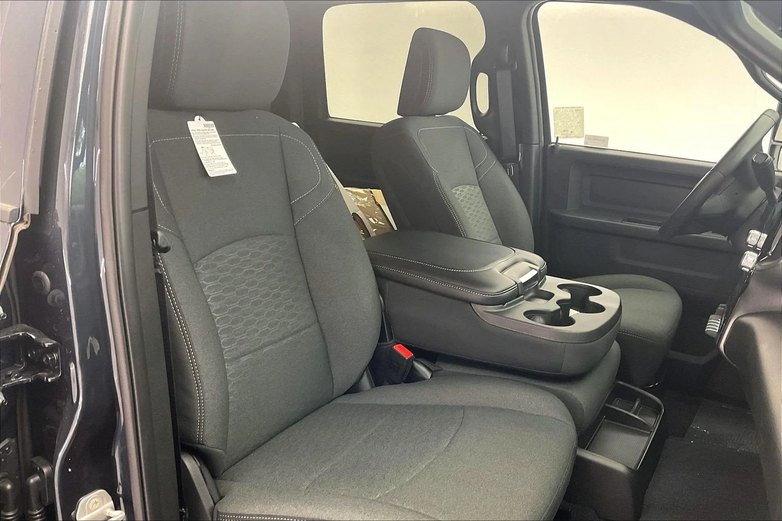 2027 RAM Ram 2500 Pickup Tradesman/Black Express - Photo 9