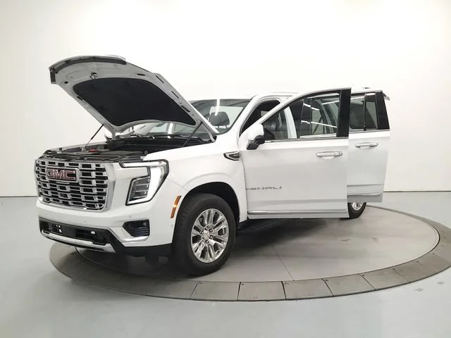Used 2025 Summit White GMC Denali image 12