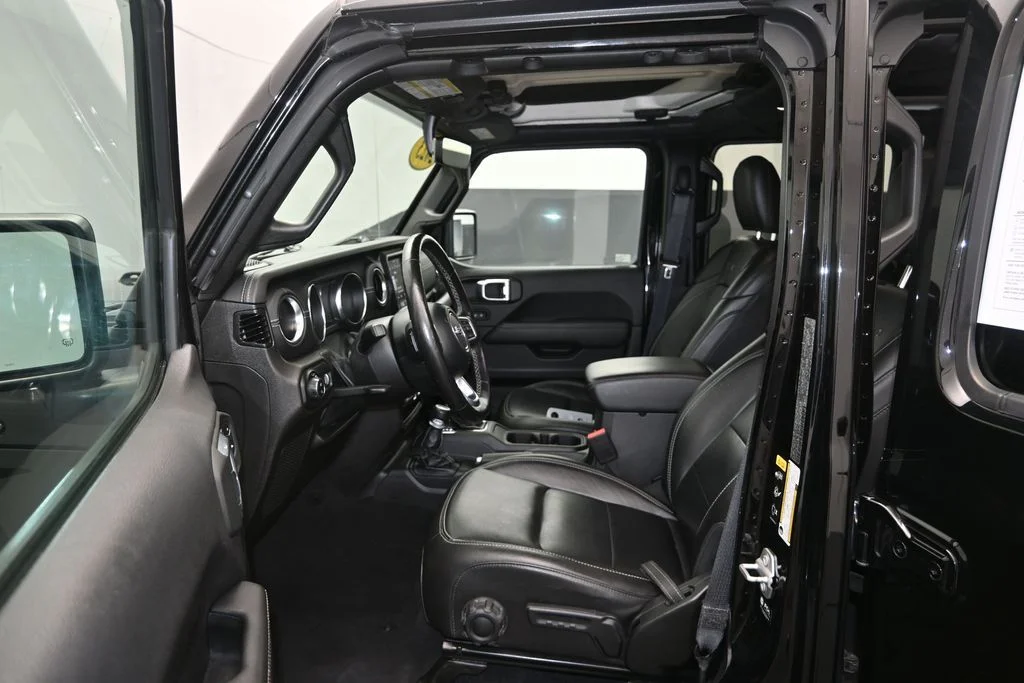 2023 Jeep Gladiator Overland - Photo 12