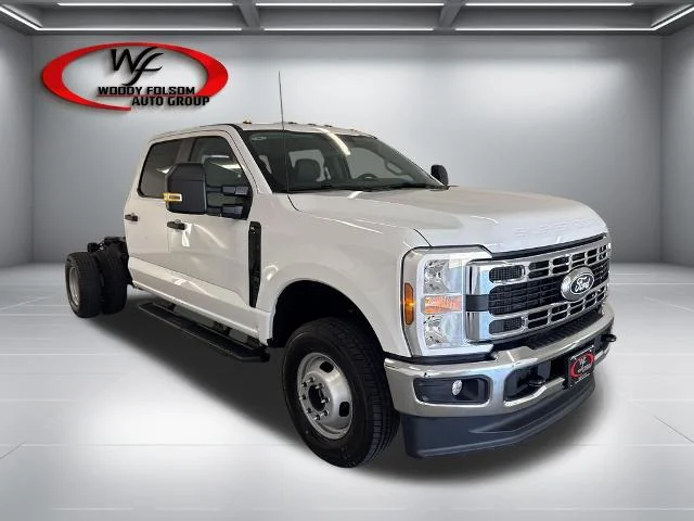 New 2027 Oxford White Ford F-350® XL image 20