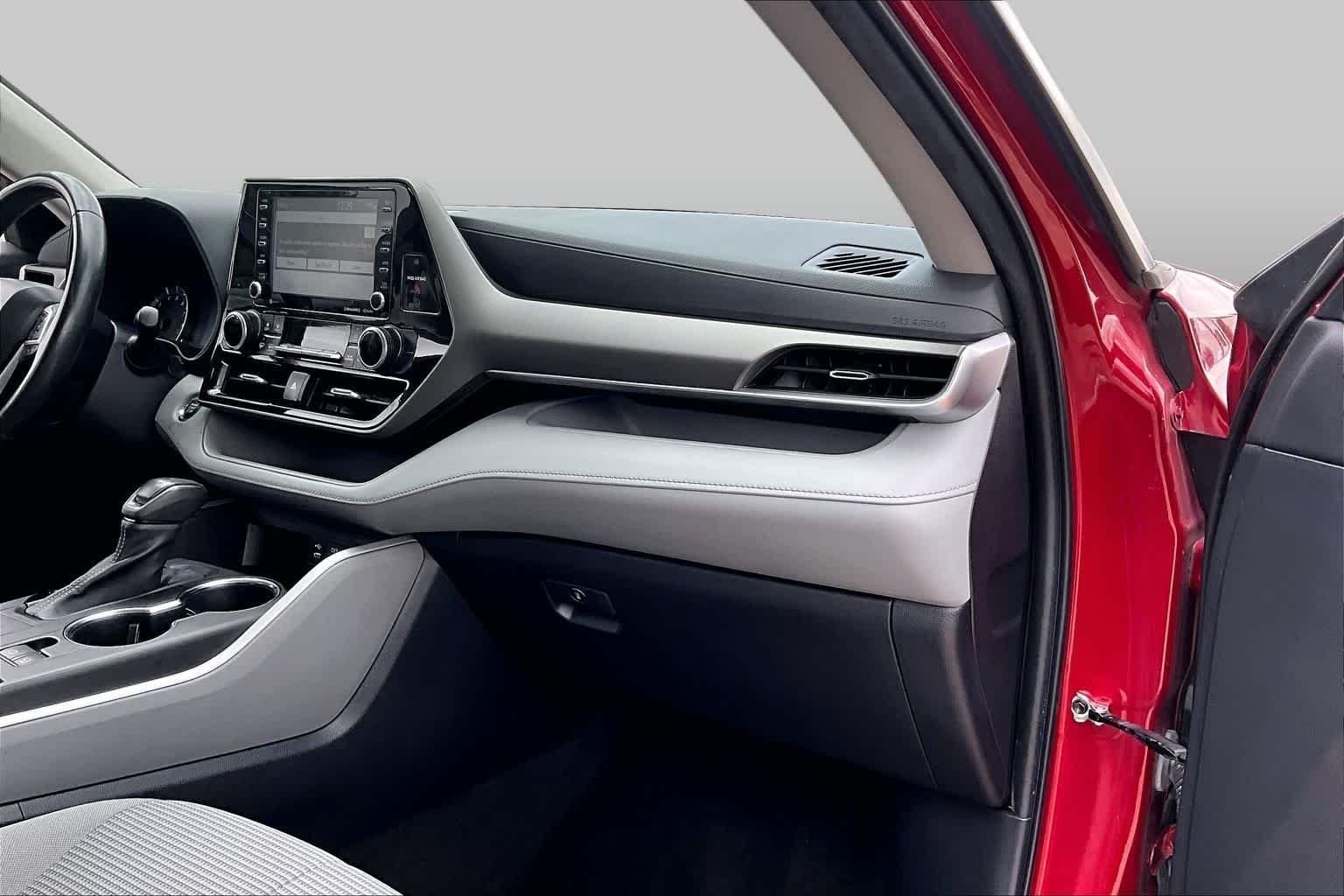 Used 2022 Ruby Flare Pearl Toyota LE image 18