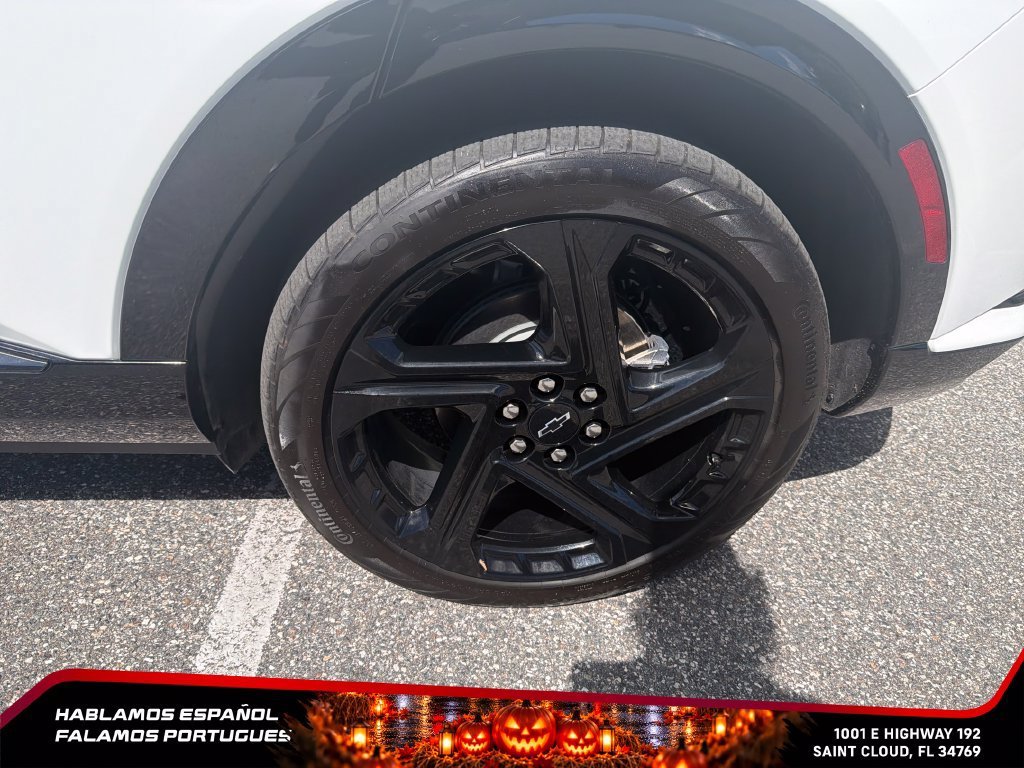 Used 2024 Summit White Chevrolet 2RS image 11