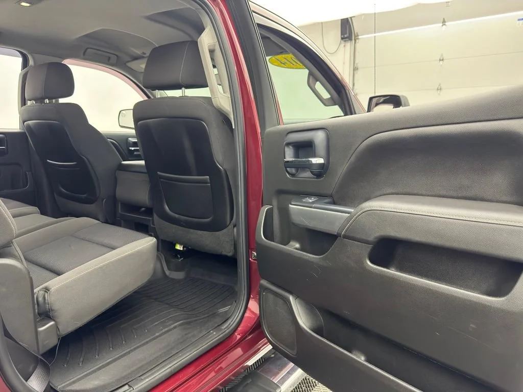 Used 2014 DEEP RUBY METALLIC Chevrolet LT image 26