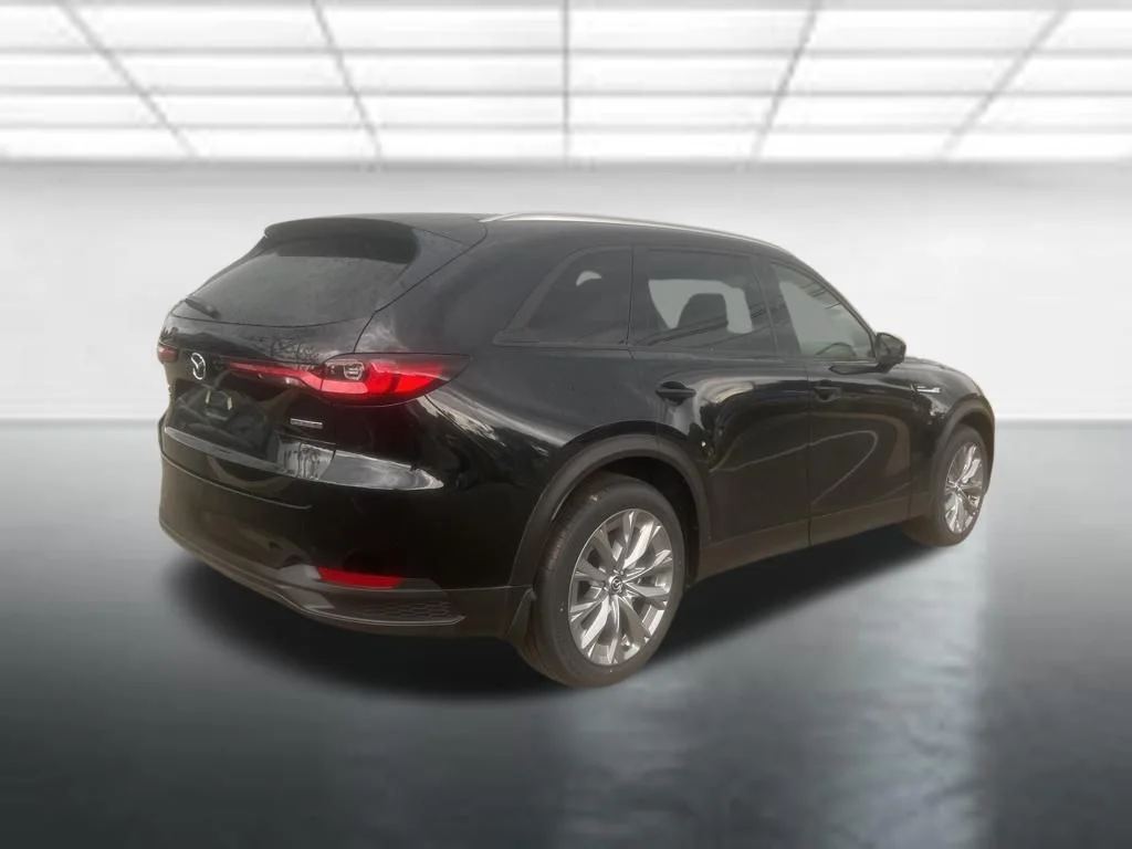New 2026 Black Mazda 3.3 Turbo Preferred image 2