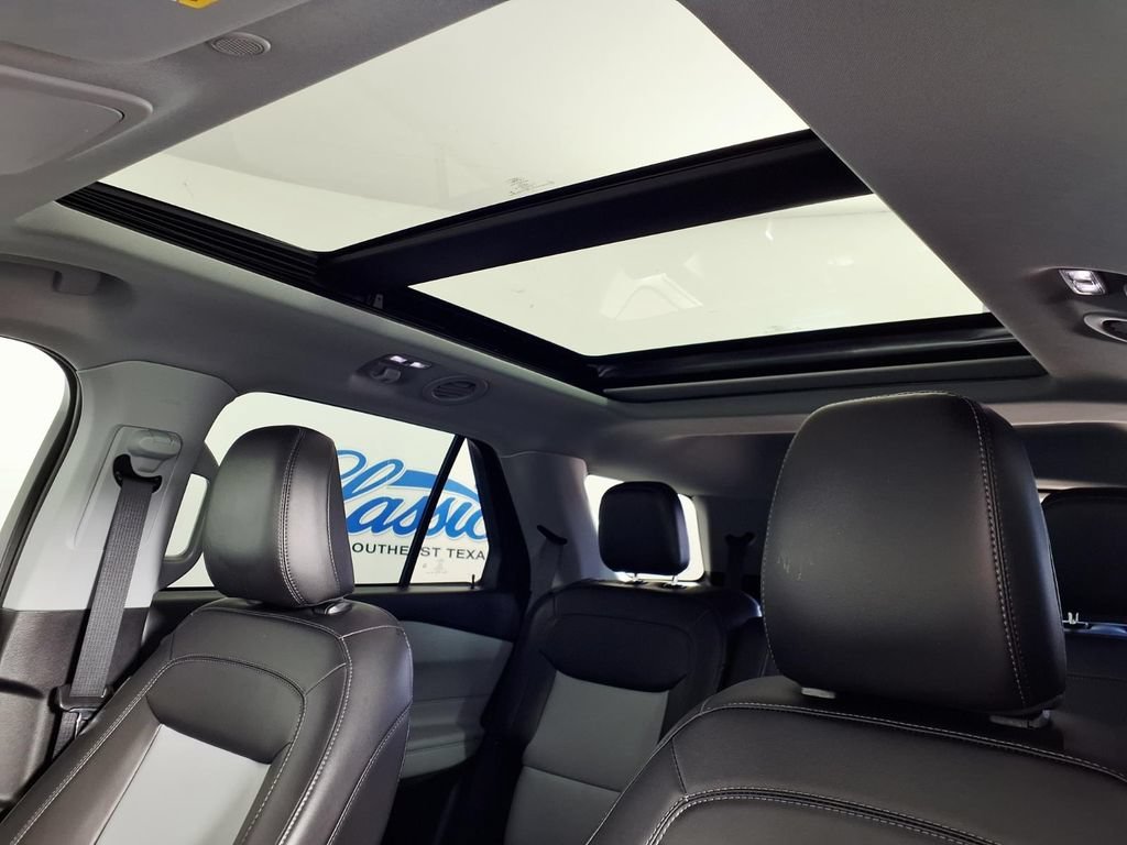 Used 2023 Carbonized Gray Ford XLT image 17