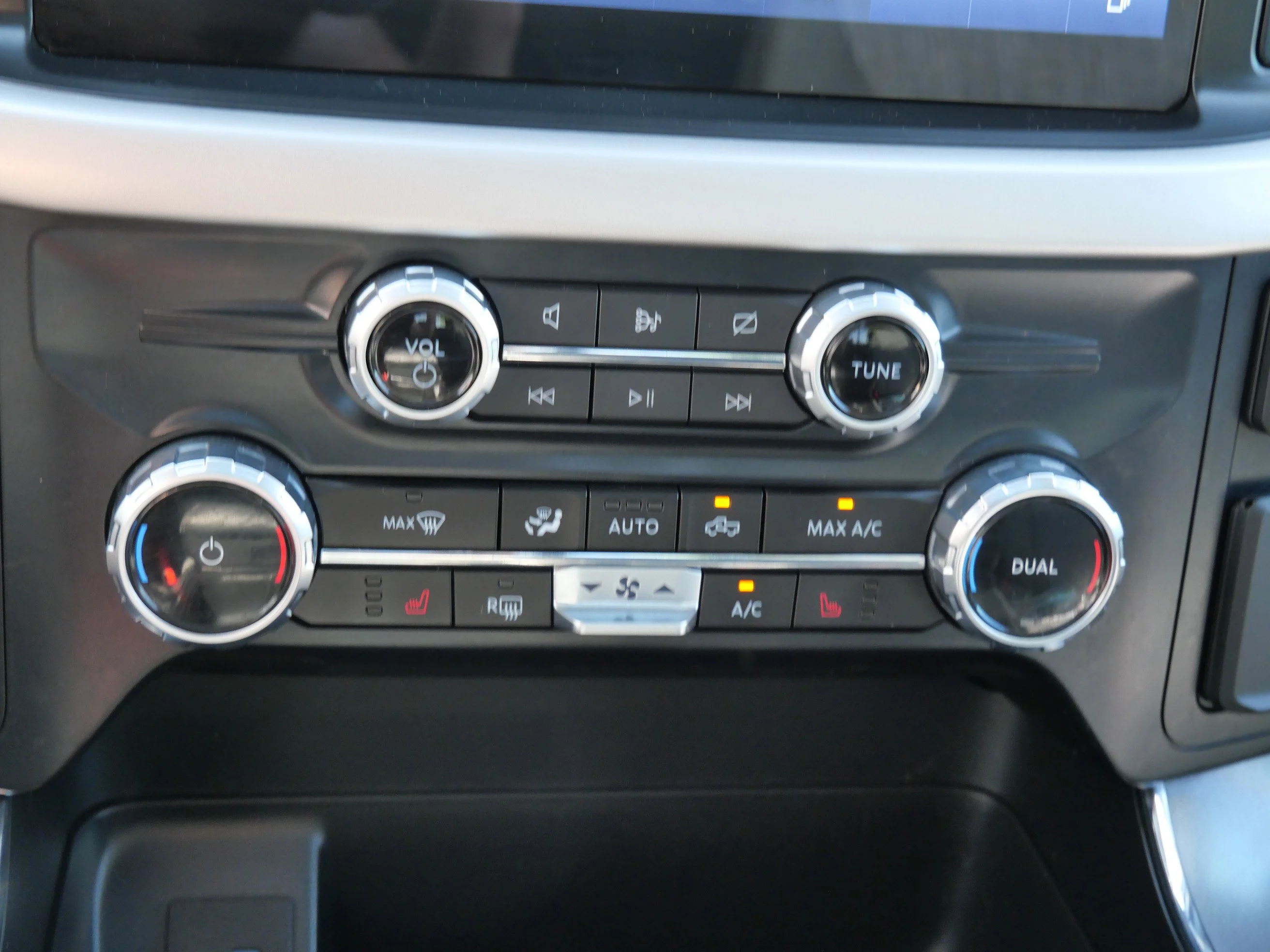 Certified Used 2023 Agate Black Metallic Ford XLT image 21