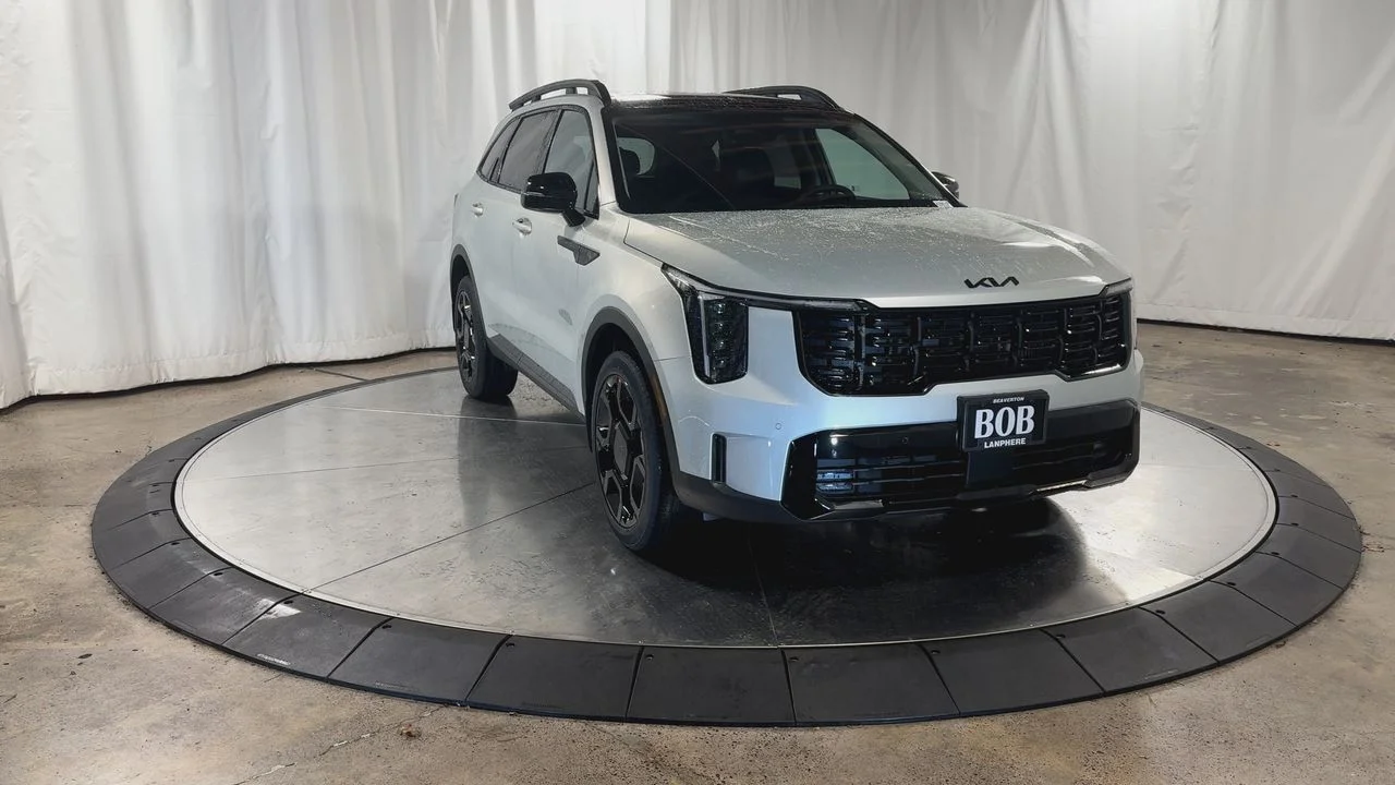 New 2026 Ivory Kia X-Line EX image 3