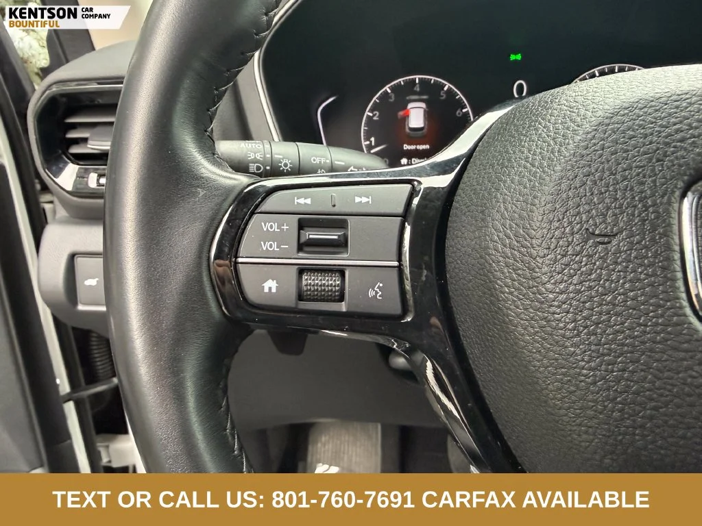 Used 2023 White Honda EX-L image 20