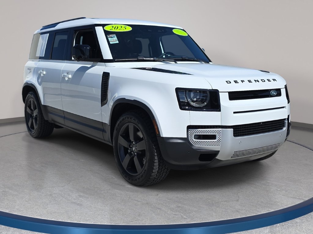 Certified Used 2025 White Land Rover S image 3