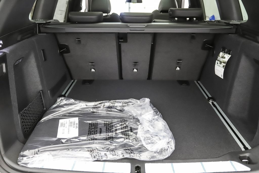 Used 2021 Alpine White BMW xDrive30i image 37