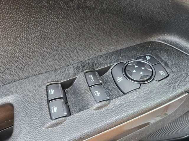 Used 2021 Black Ford SE image 36
