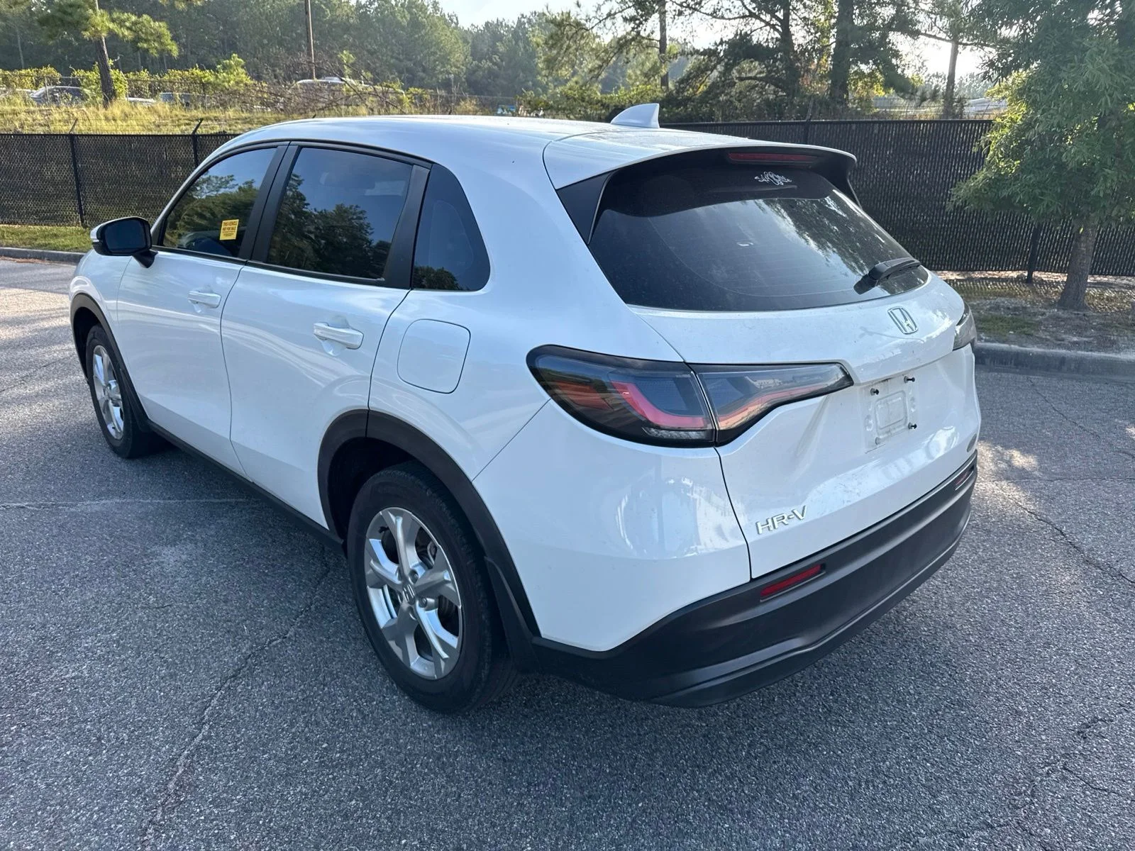 Used 2023 White Honda LX image 3