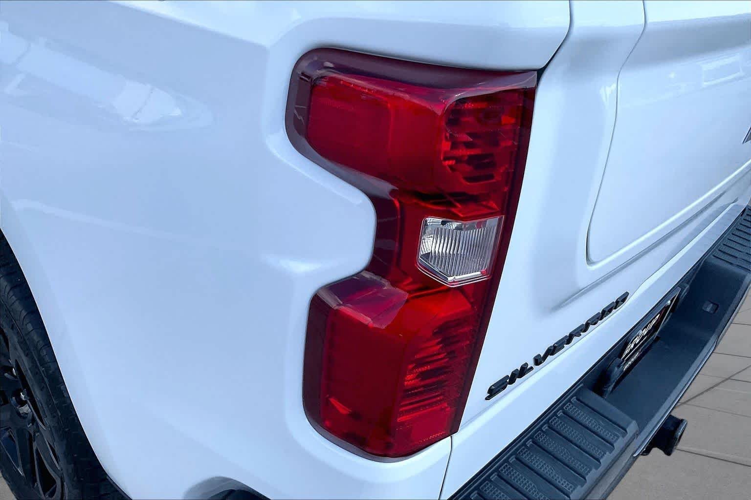 Used 2024 Summit White Chevrolet Custom Trail Boss image 27